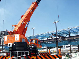 岡山駅西口ペデストリアンデッキ(T/C工法)